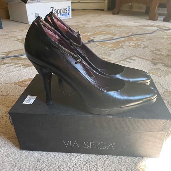 Via Spiga Shoes - Black Pumps